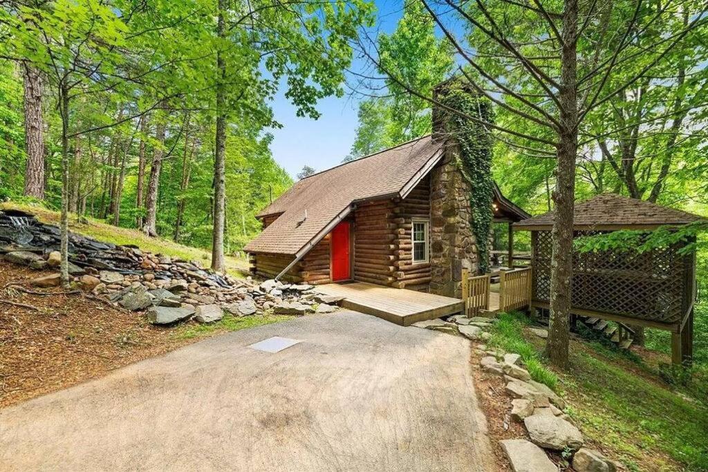 Very Private, Real Log Cabin With Hot Tub! Сивиървил Екстериор снимка