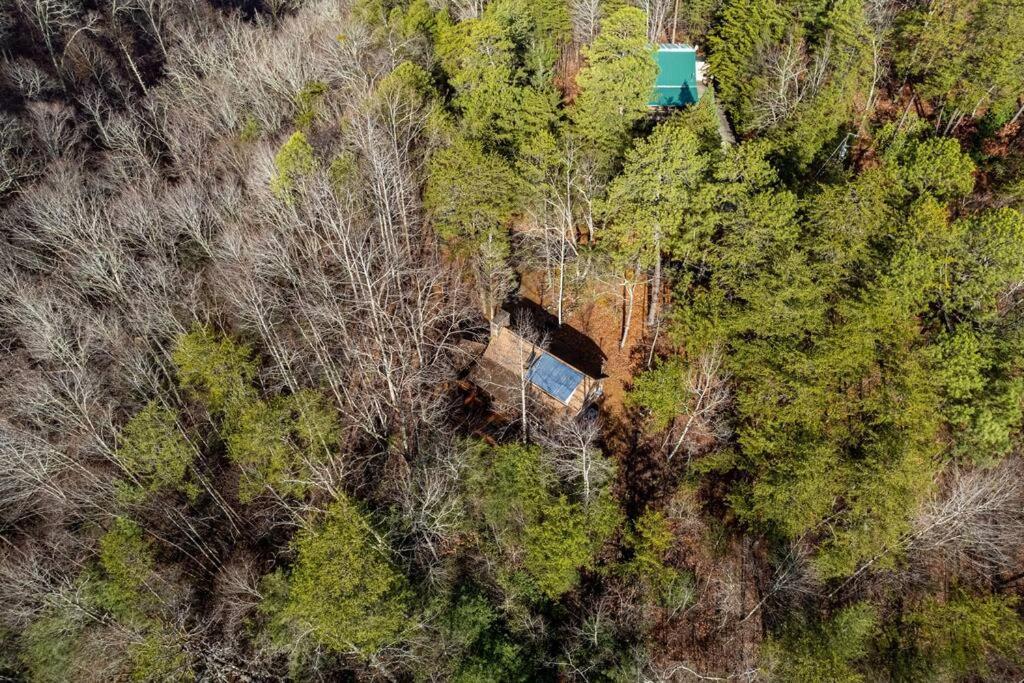 Very Private, Real Log Cabin With Hot Tub! Сивиървил Екстериор снимка