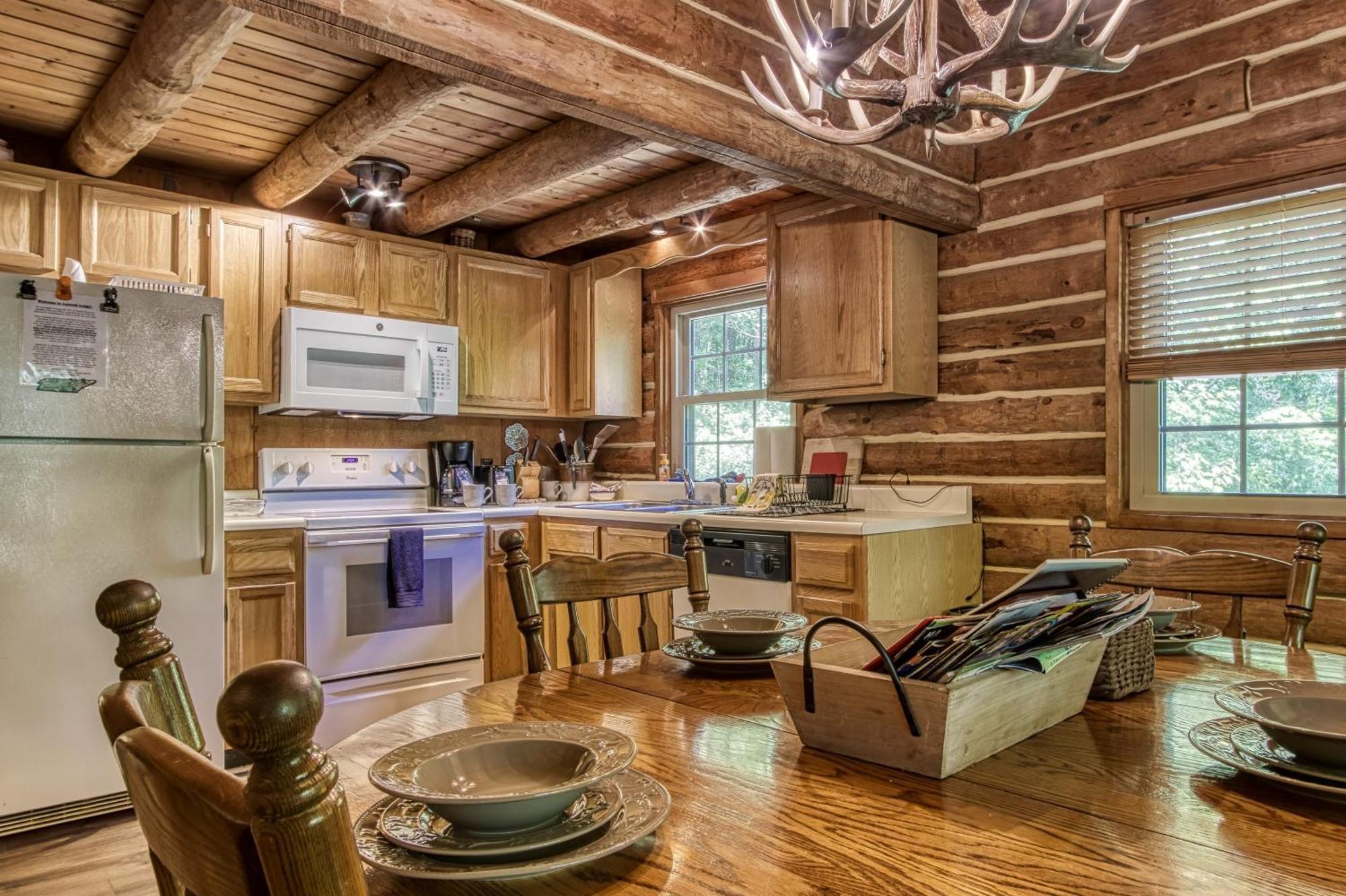 Very Private, Real Log Cabin With Hot Tub! Сивиървил Екстериор снимка