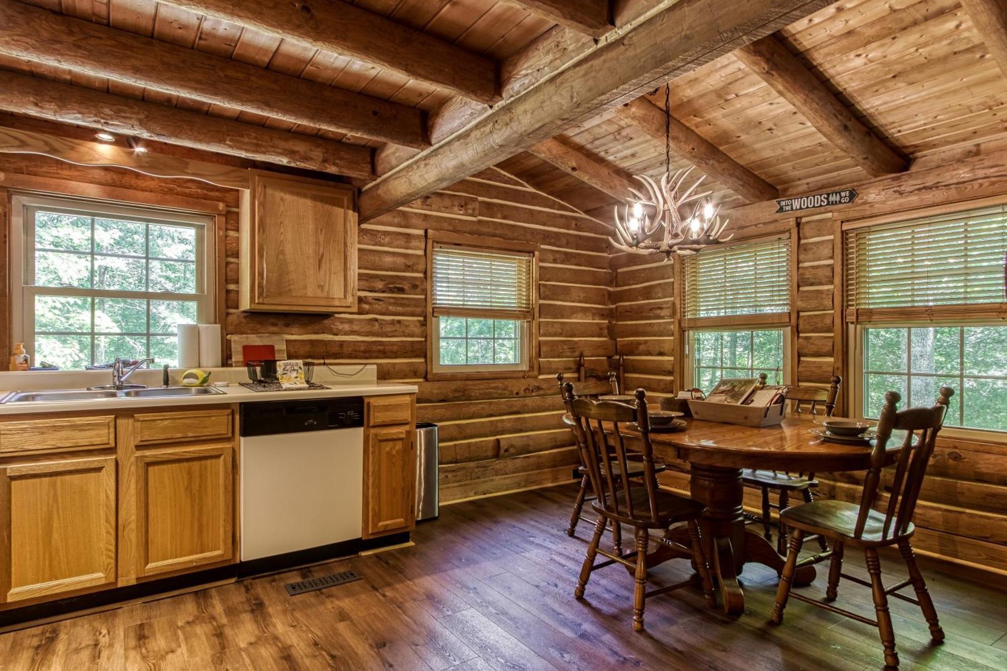 Very Private, Real Log Cabin With Hot Tub! Сивиървил Екстериор снимка